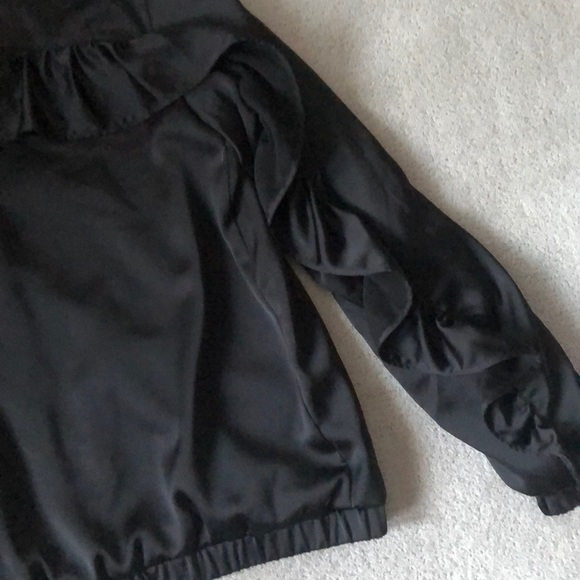 Ruffled Zara bomber jacket ! - Picture 4 of 5